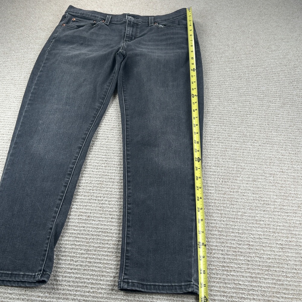 Levi's Mid Rise Boyfriend Jeans Womens 31 (Actual 34) Black Faded Denim 19887 - Picture 10 of 14